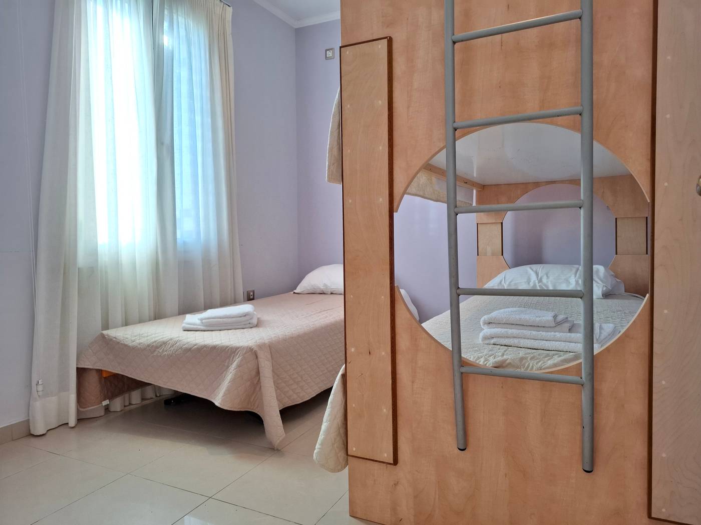 Hotel-Sunrise-Inn-Room-53