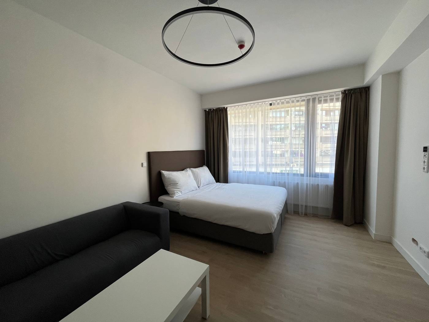 Post-120-Suites-Room-5