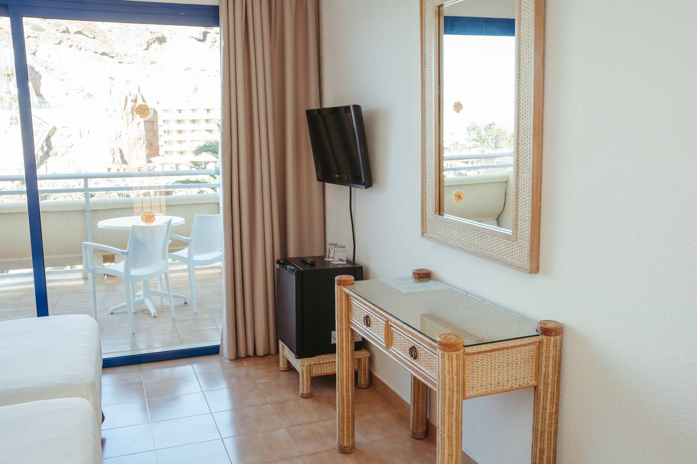 LIVVO-Lago-Taurito---Waterpark-Room-27