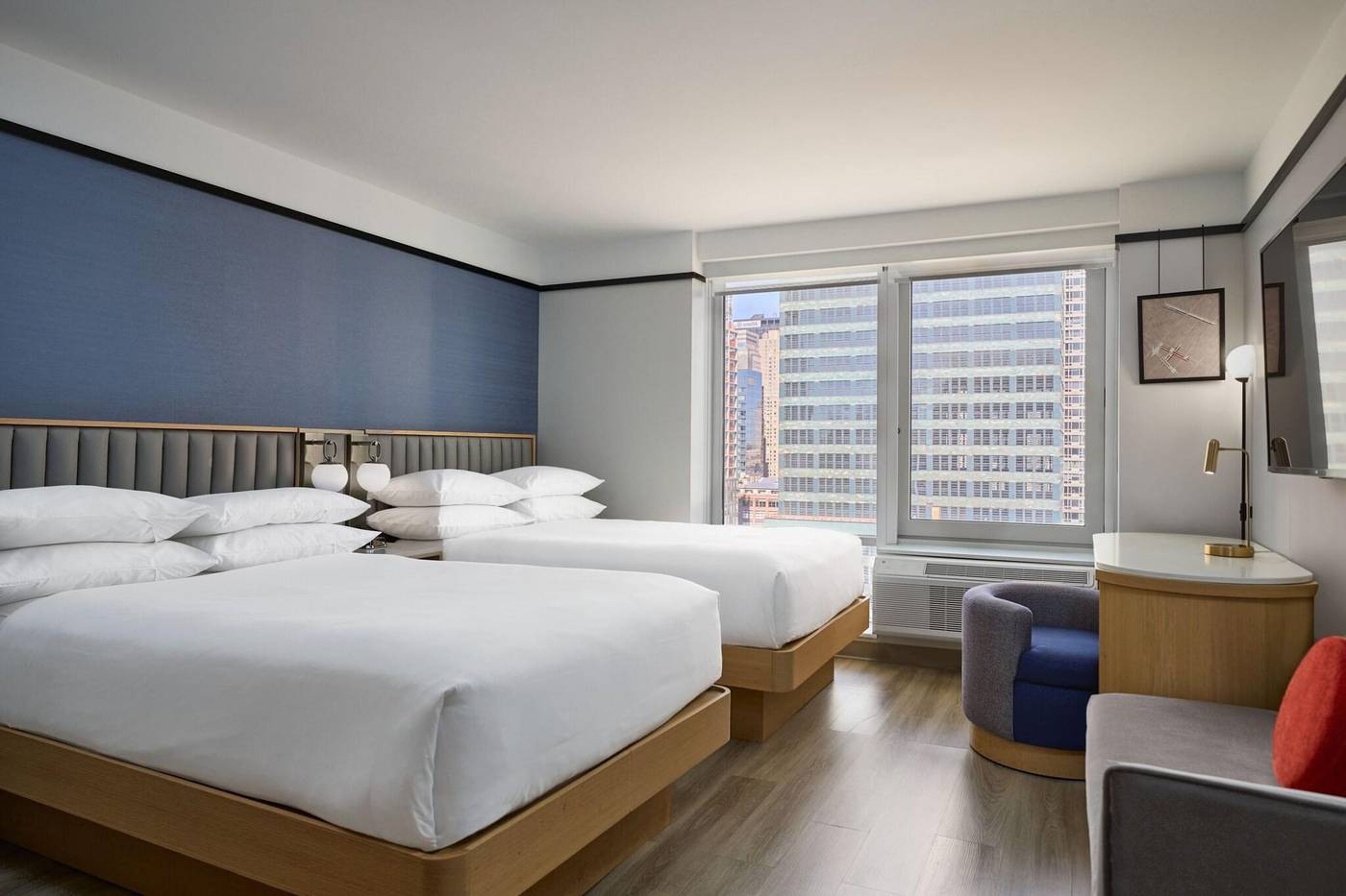 Delta-Hotels-New-York-Times-Square-Room-19