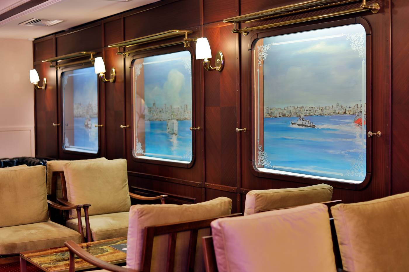 Orient-Express-Hotel-Bar-5