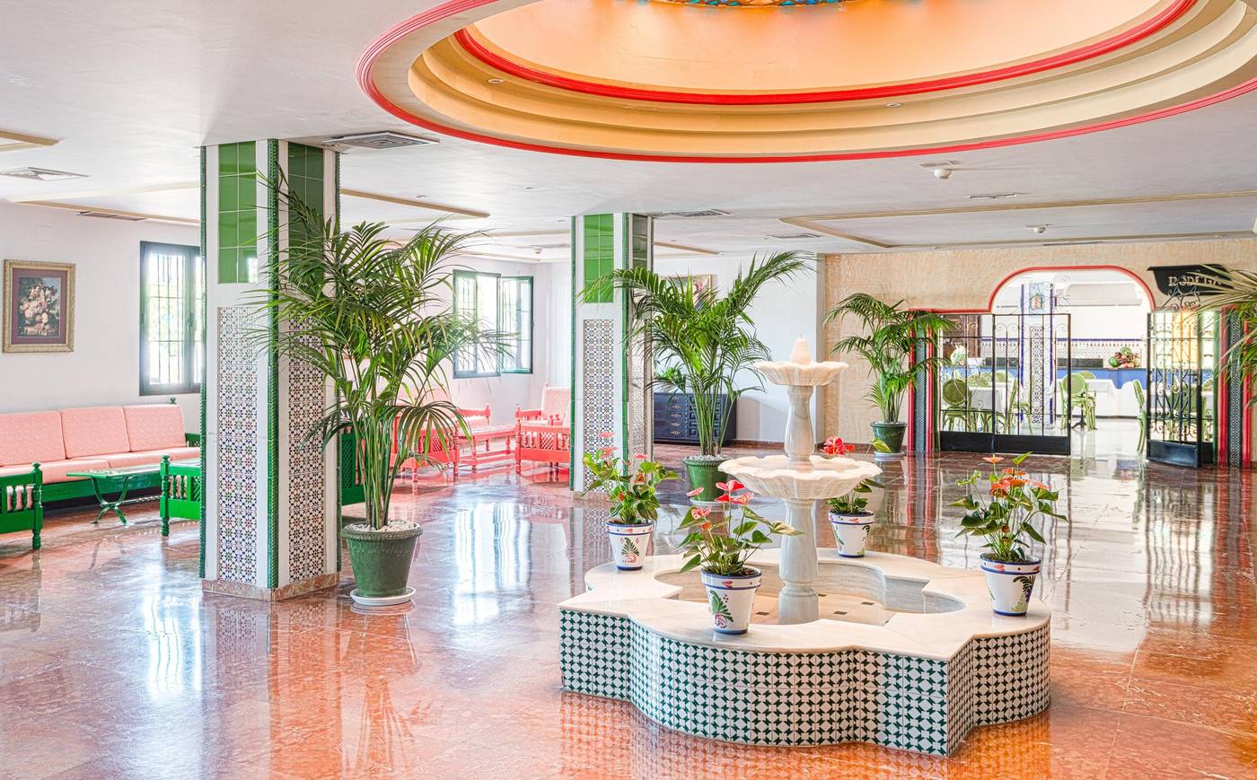 Globales-Pueblo-Andaluz-Lobby-40