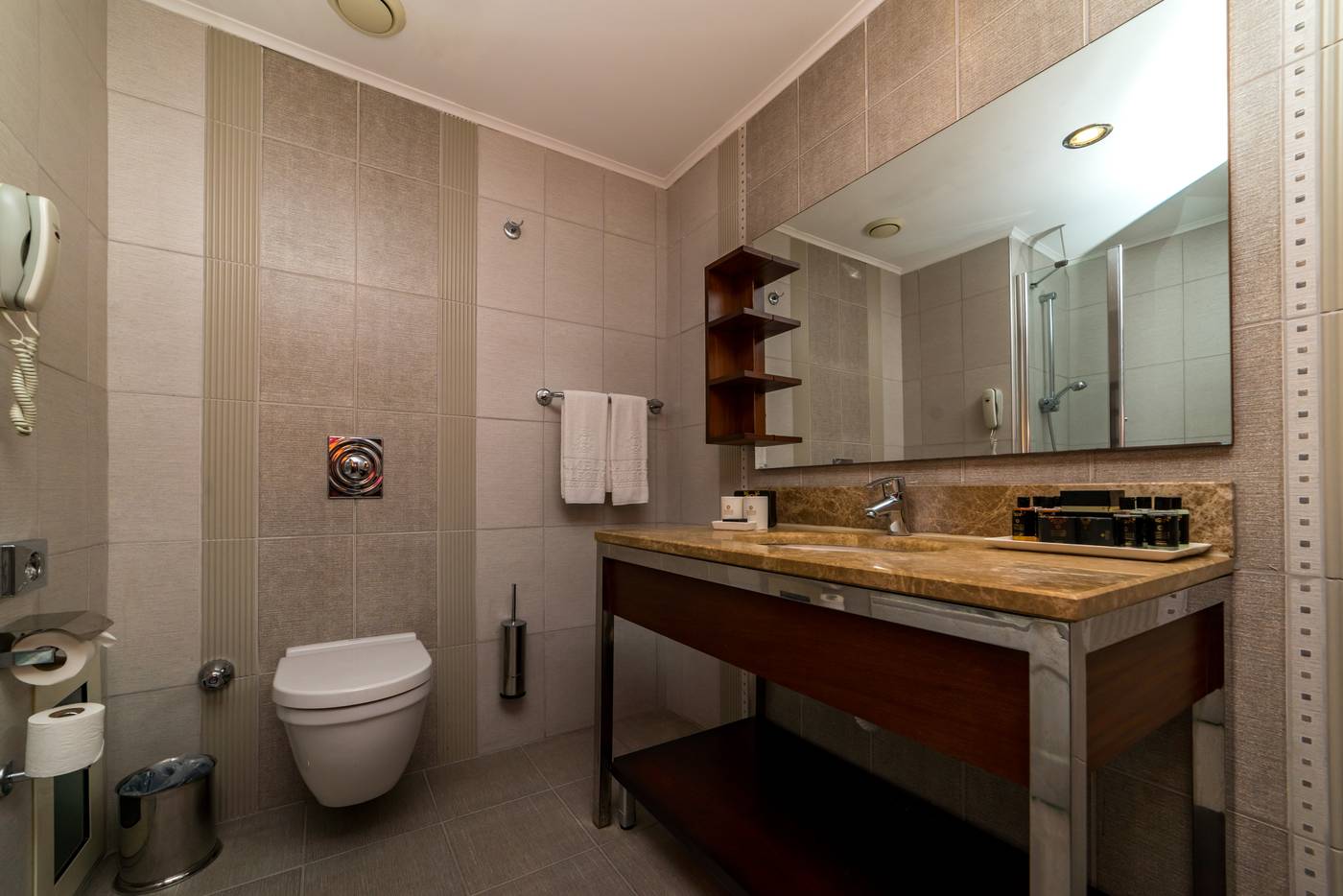 Kamelya-Aishen-K-Club-Room-32