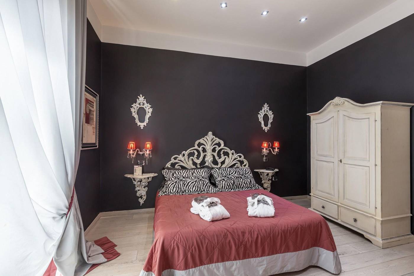 Columbia-Charming-Spa-Room-49