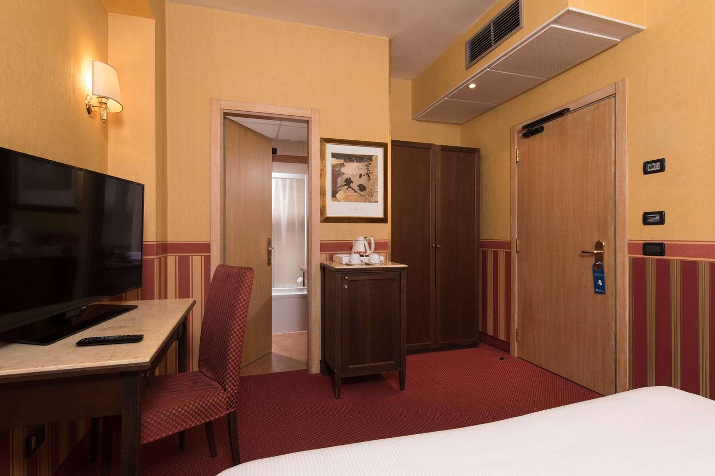 Best-Western-Hotel-Tritone-Room-30