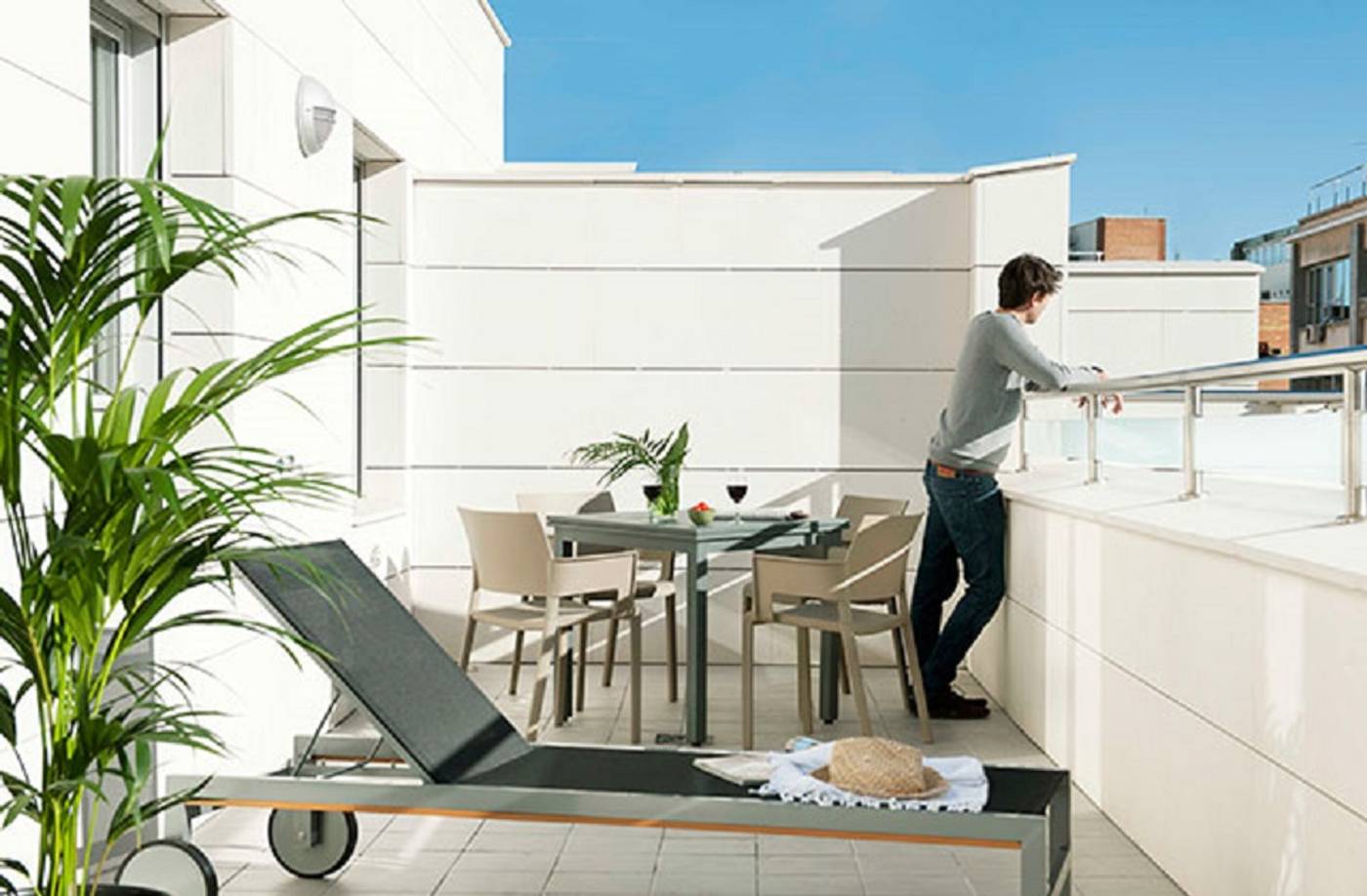 Eric-Vokel-Atocha-Suites-Room-2