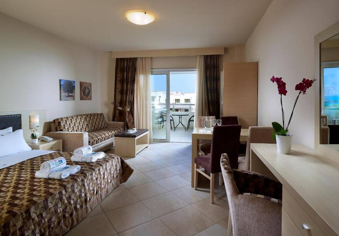 Molos-Bay-Room-18