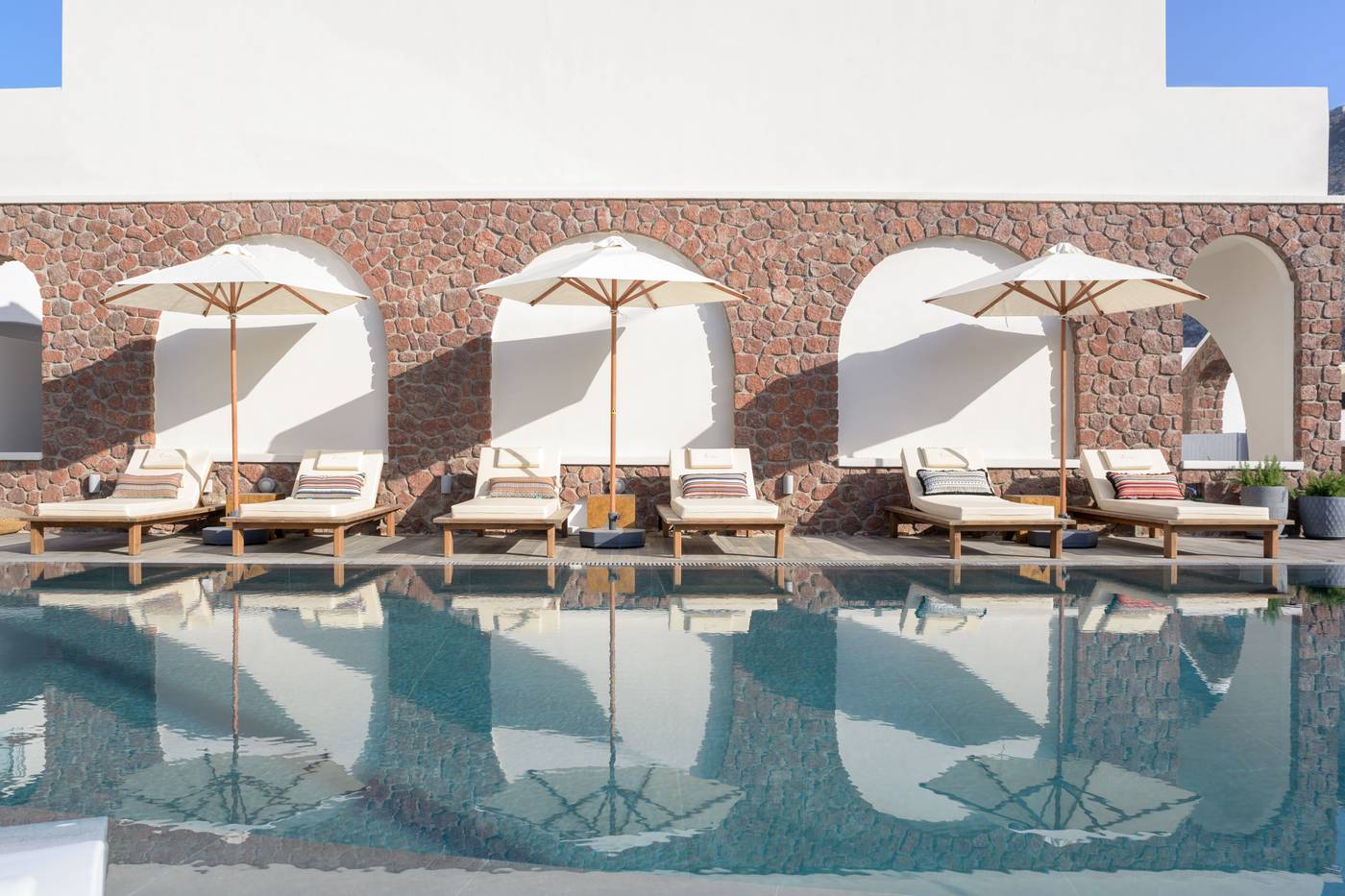 Selini-Hotel-Pool-11