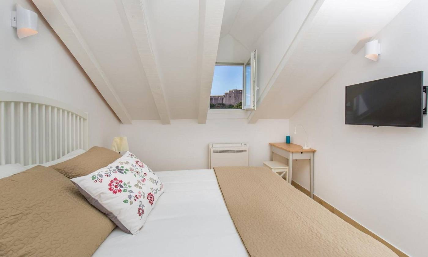 Porta-Apartments-By-Irundo-Room-6