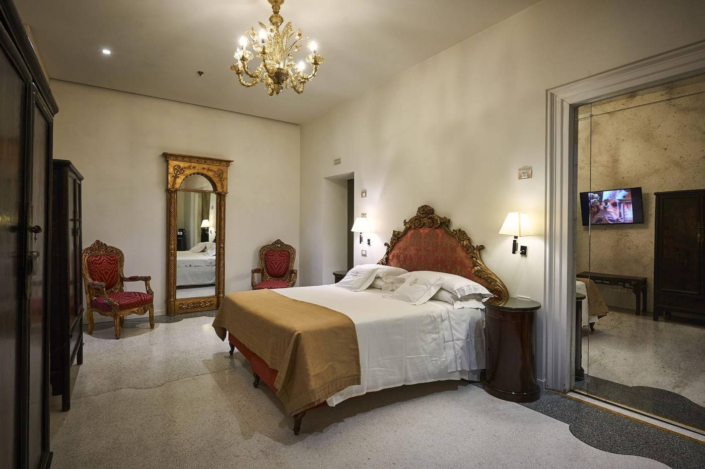 Ca--Nigra-Lagoon-Resort-Room-17