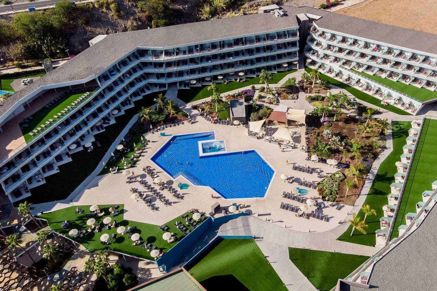 Radisson-Blu-Resort---Spa-Mogan-General-view-5