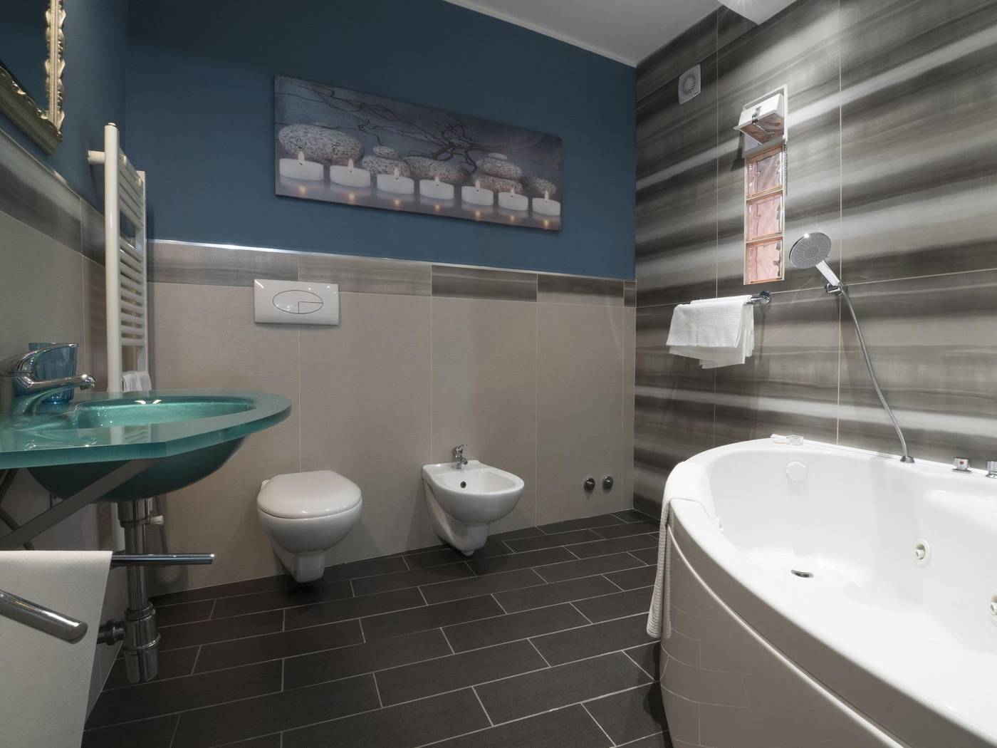 Marini-Bed-Breakfast-Room-19