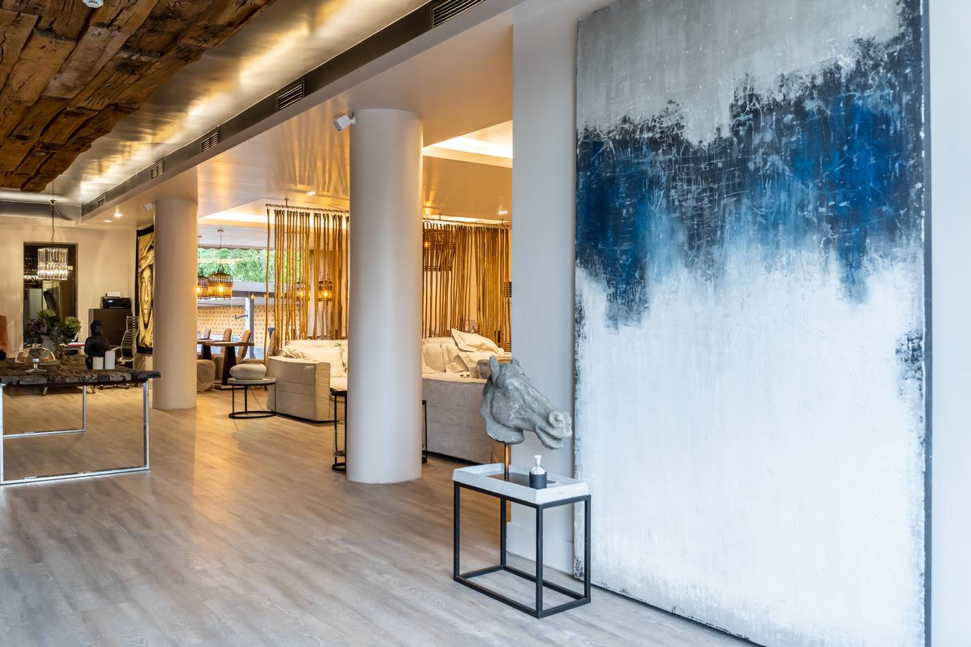 Mikelina-Boutique-Hotel-Lobby-13