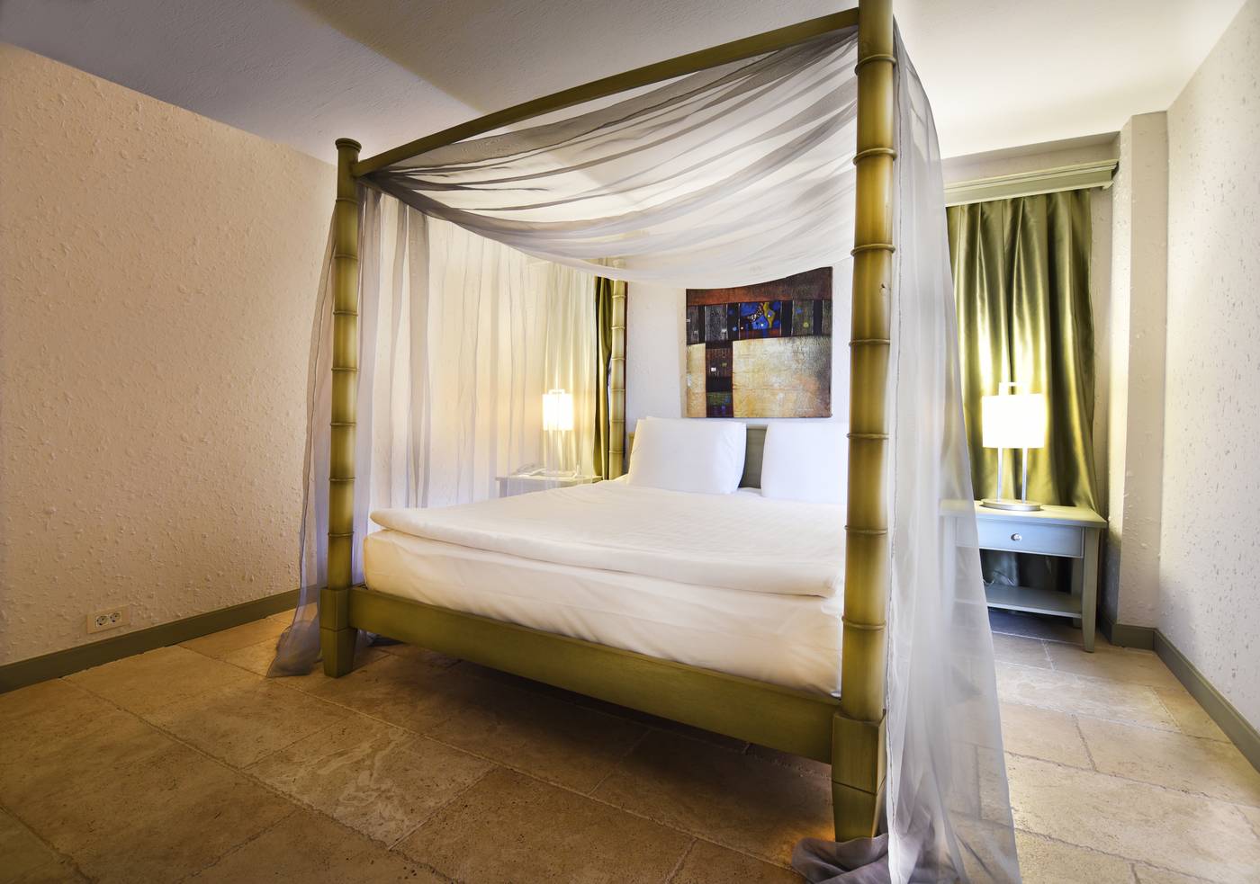 Temenos-Luxury-Hotel---SPA-Room-32