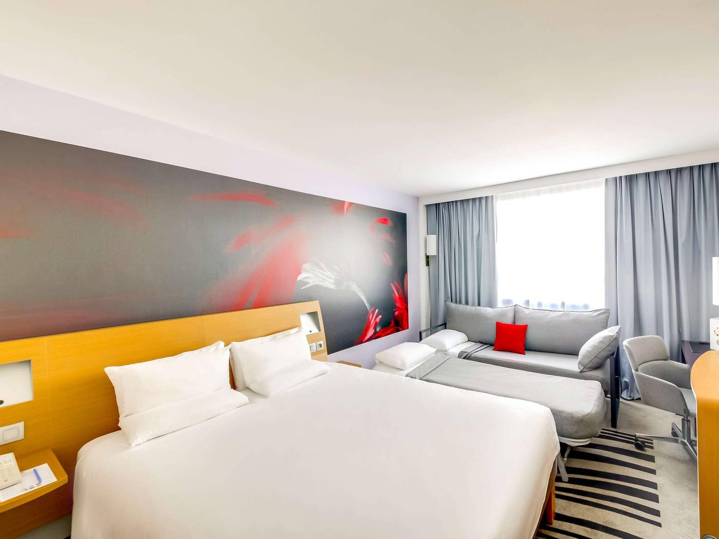Novotel-Paris-Centre-Gare-Montparnasse-Room-43