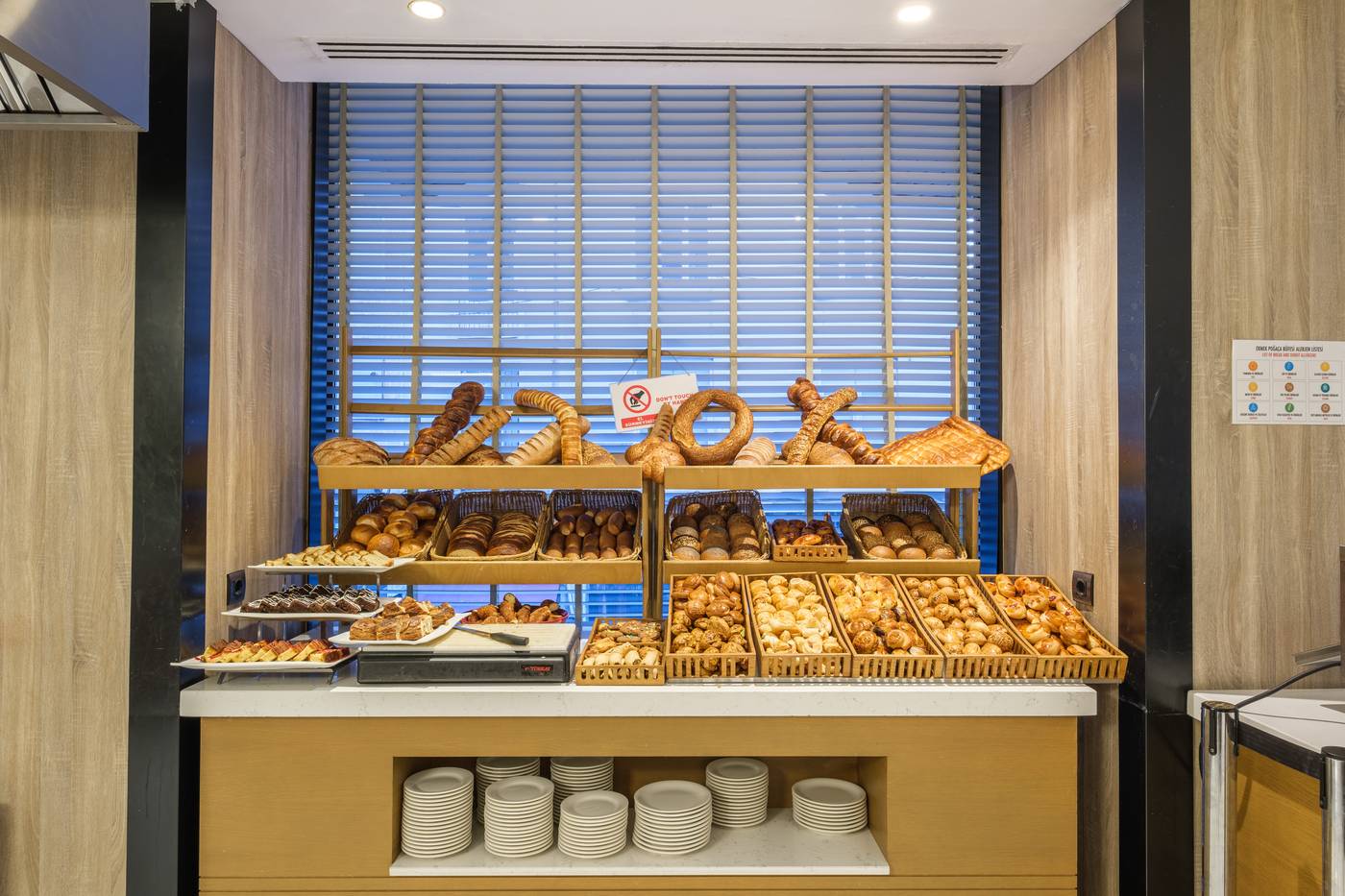 Golden-Age-Restaurant-49