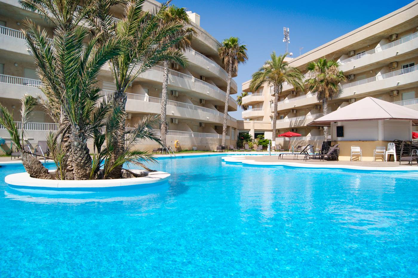 Palmera-Beach-Pool-2