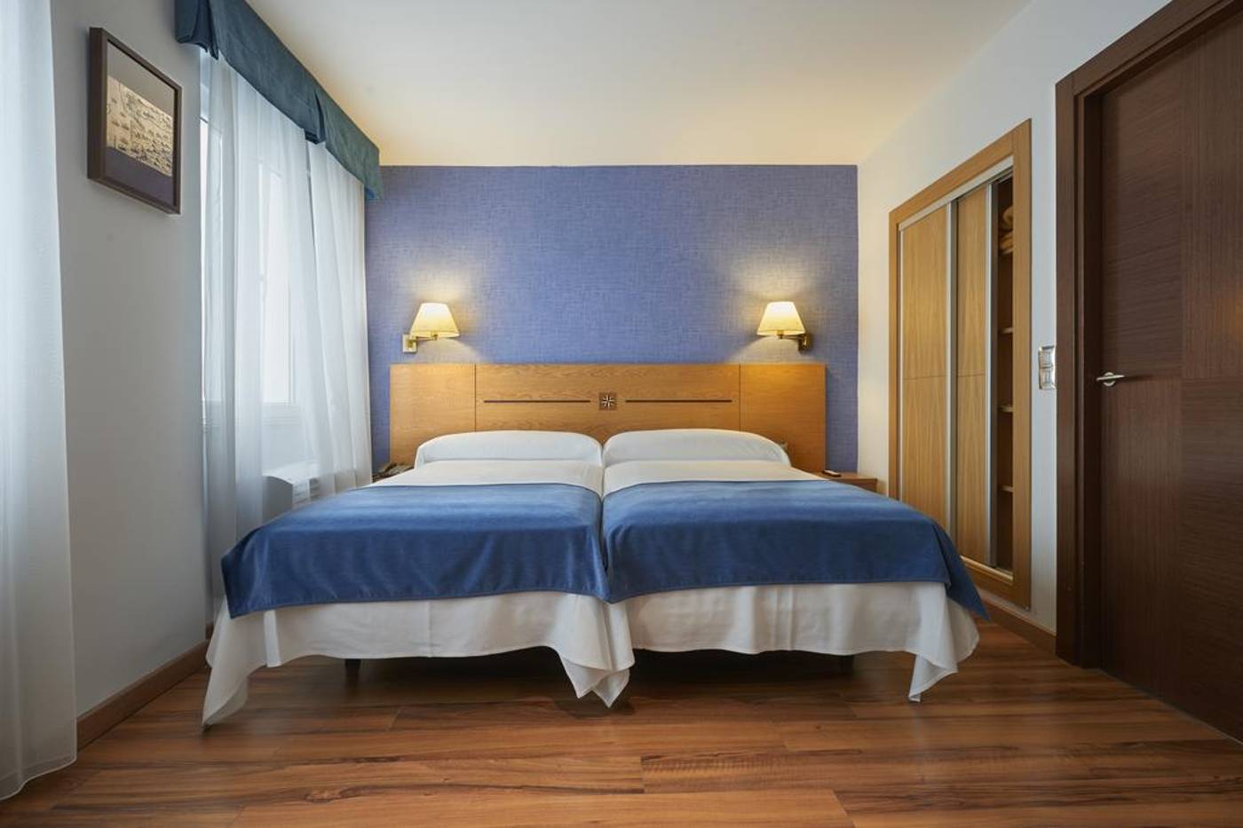 Hotel La Serrana-Spain-AVILES-Room-4