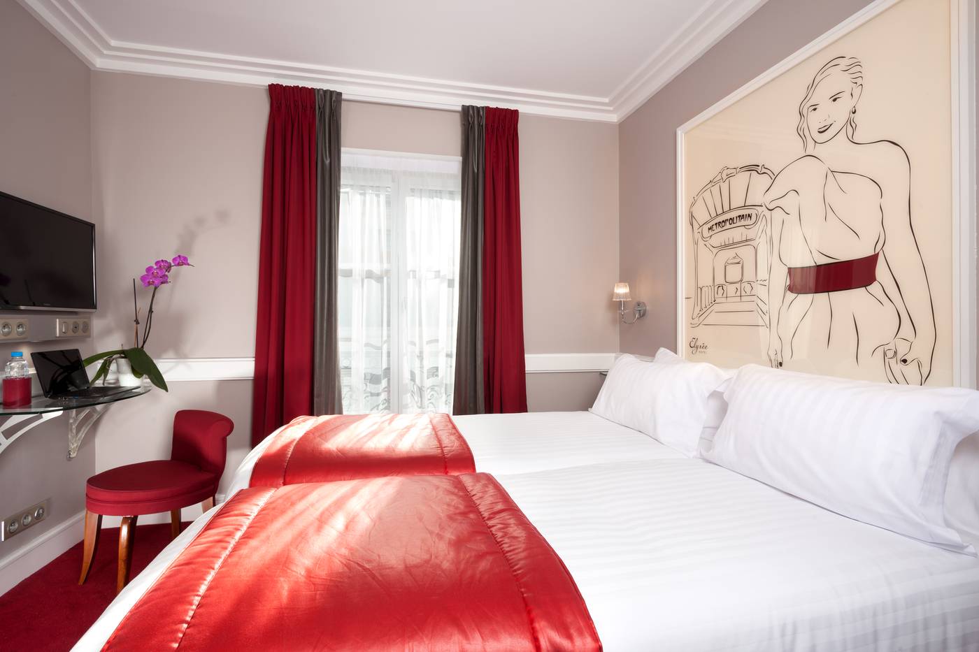 Hotel-Sleeping-Belle-Room-16