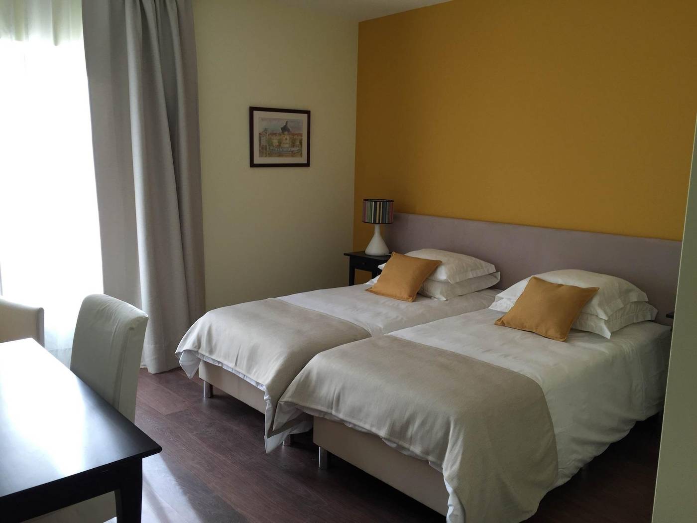 Casa-Do-Alfaro-Room-15