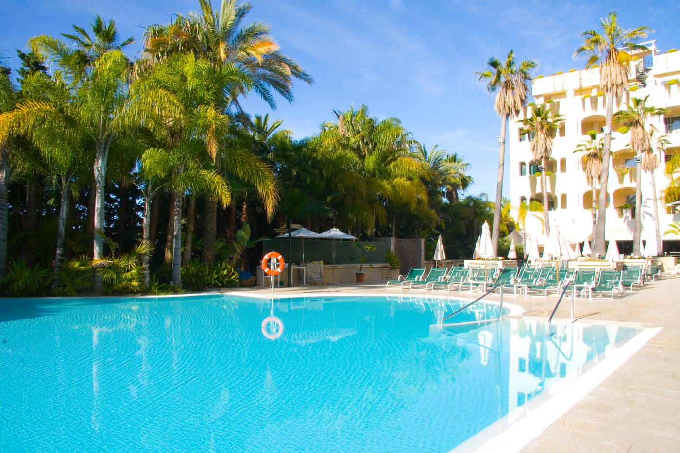 Guadalpin-Suit-Pool-2