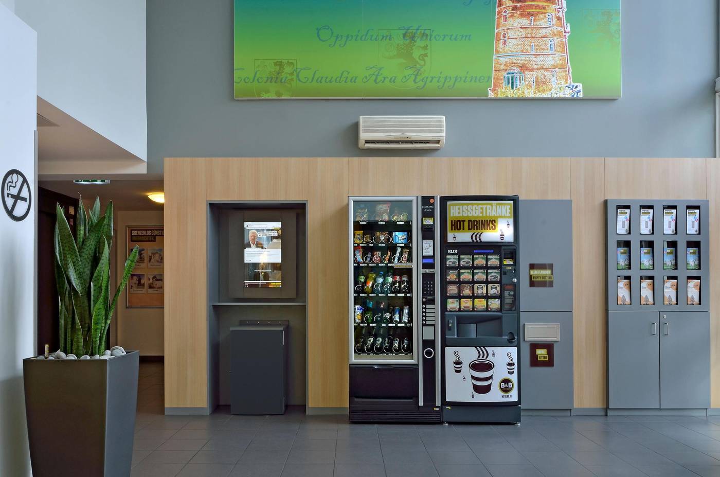 B-b-Hotel-Koln-frechen-Lobby-53