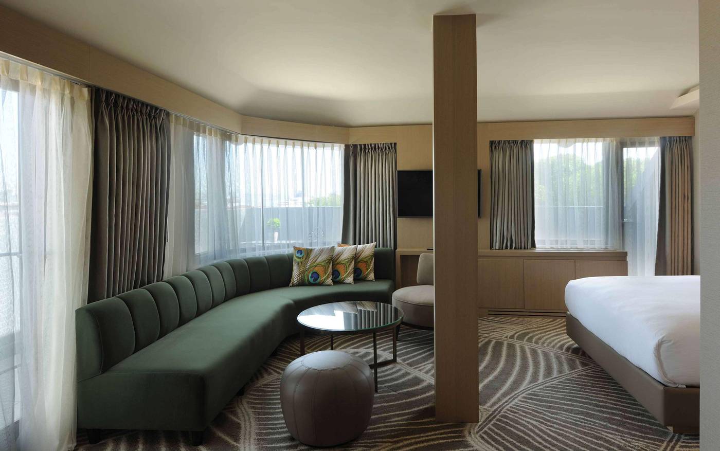 Doubletree-By-Hilton-Istanbul-Sirkeci-Room-36