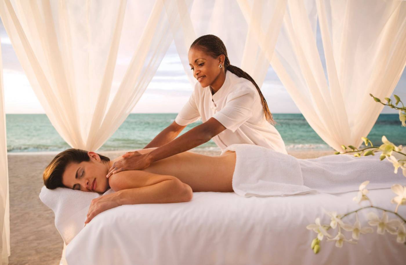 Breezes-Bahamas---Adult-Only-Sports-and-Entertainment-46