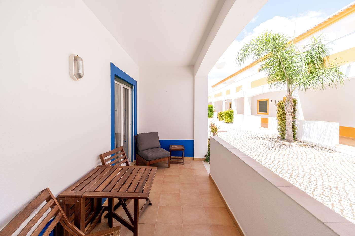 Oasis-Beach-Room-38