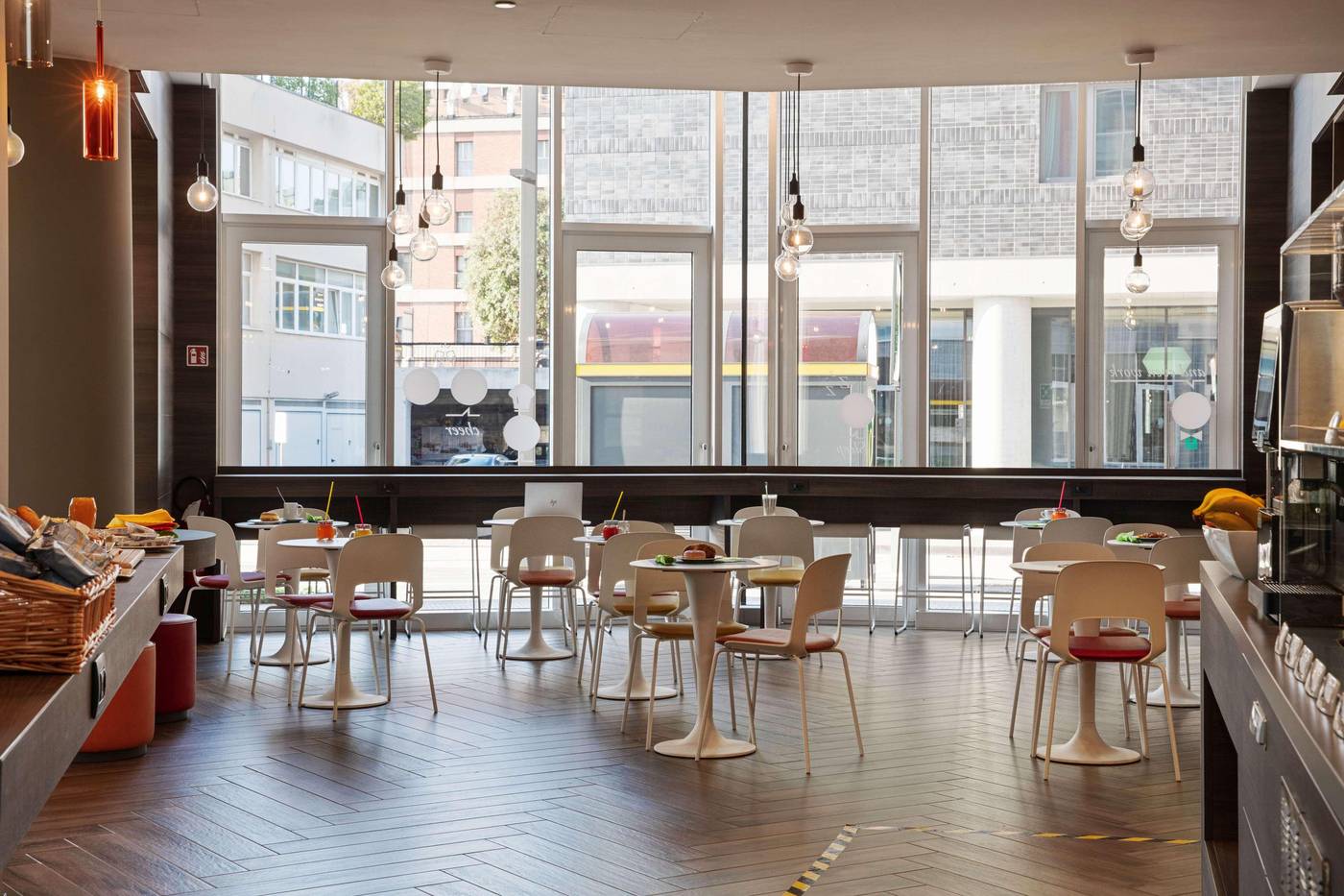 Campanile-Venice-Mestre-Lobby-14