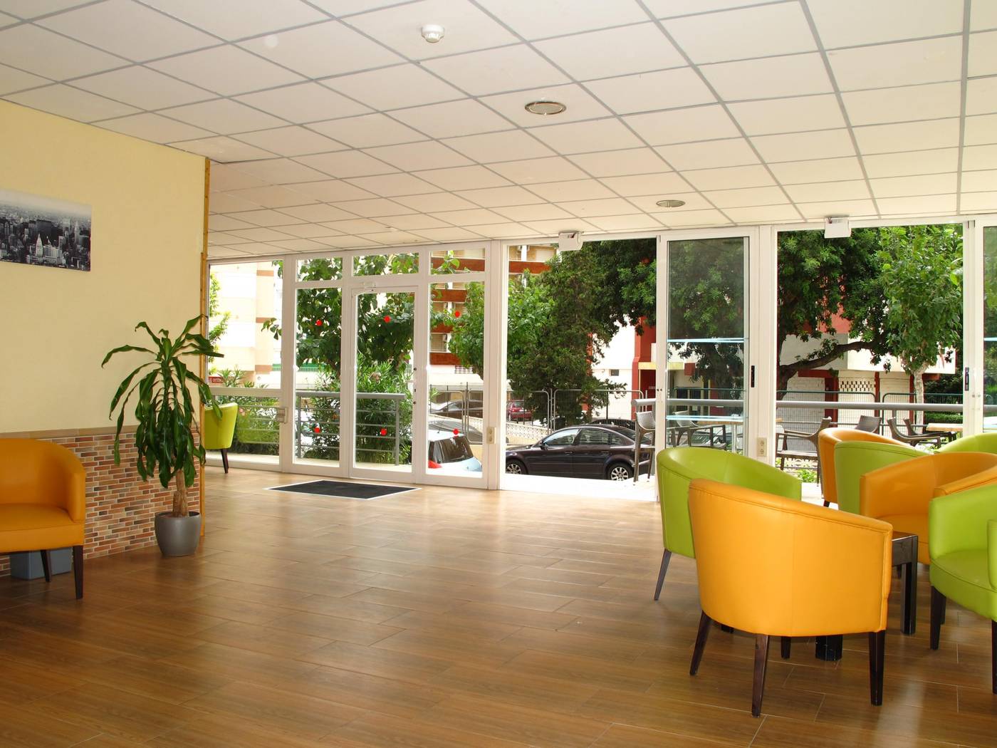 Vistamar-Apartamentos-Lobby-35