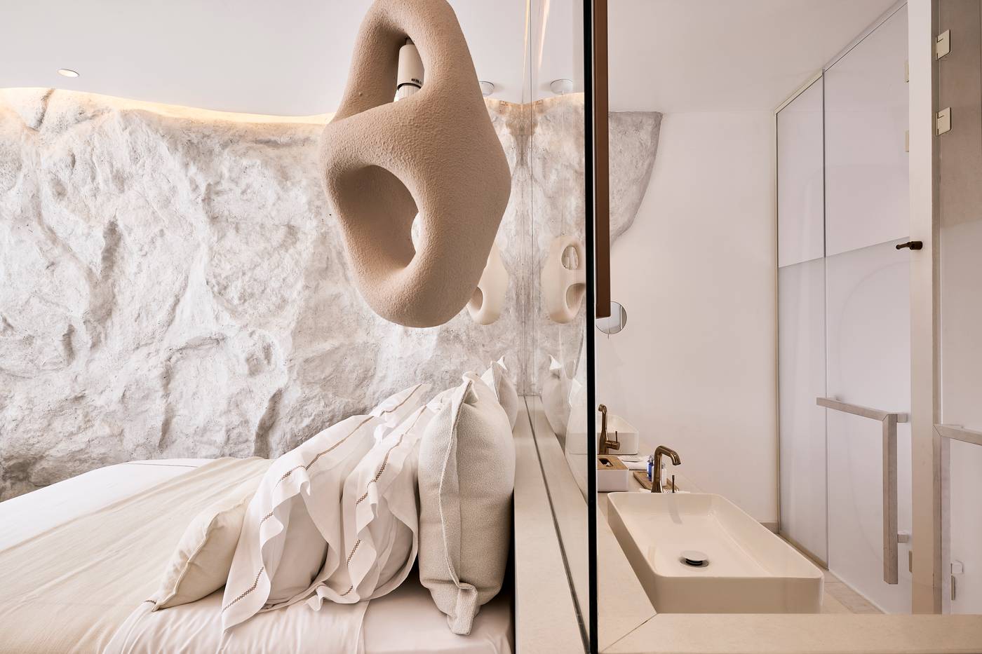 Ethereum-Mykonos-Room-15