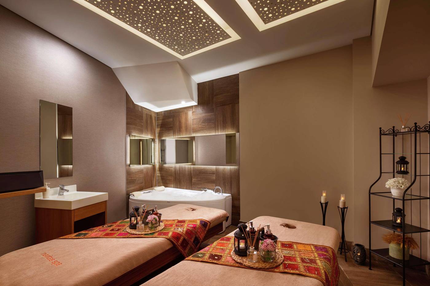 DoubleTree-By-Hilton-Istanbul-Esentepe-Sports-and-Entertainment-44