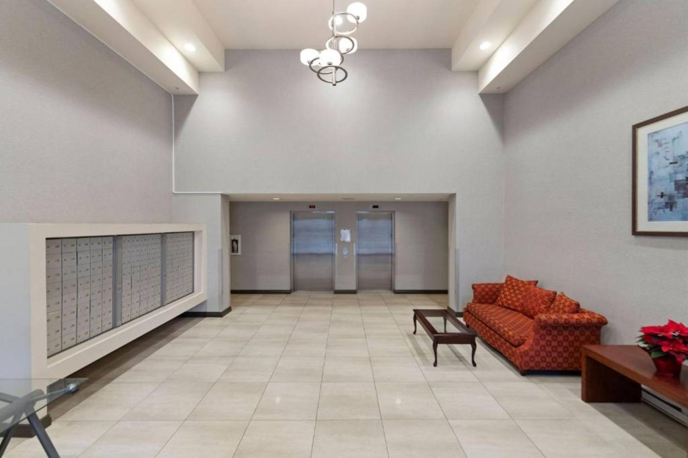 Executive-Hotel-Vancouver-Airport-Lobby-4