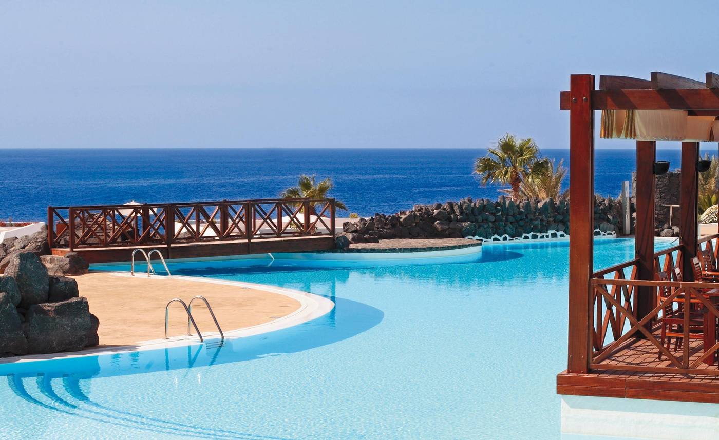 Secrets-Lanzarote-Resort---Spa---Adults-Only-Pool-9