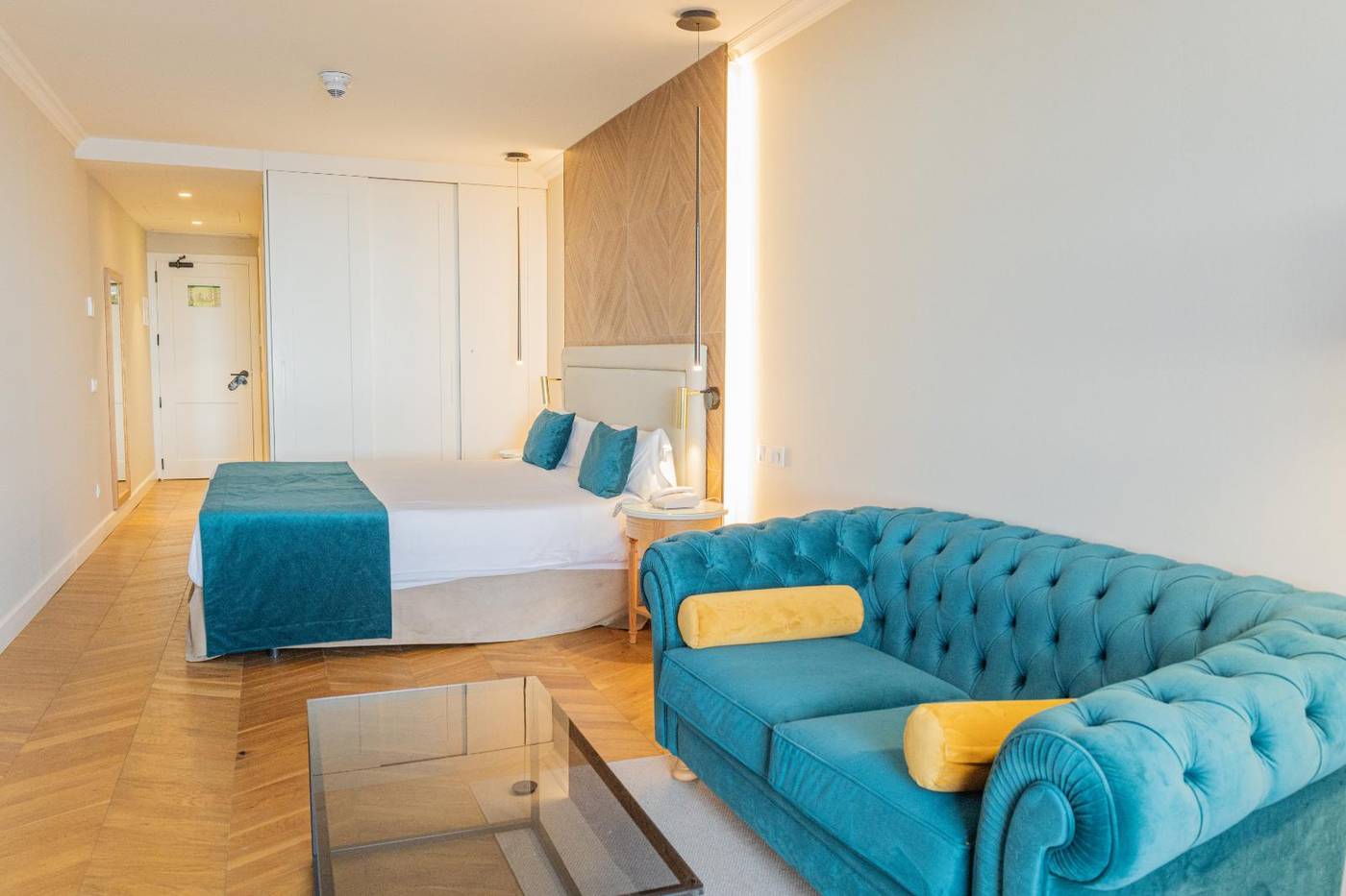 Seth-Port-Mahon-Room-28