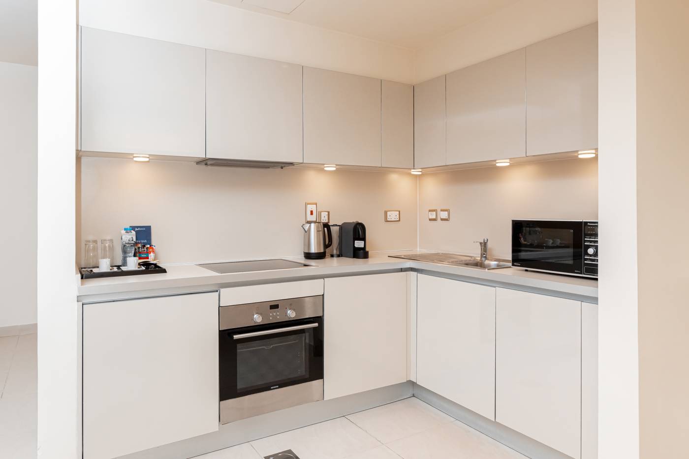 Radisson-Blu-Residence-Dubai-Marina-Room-31