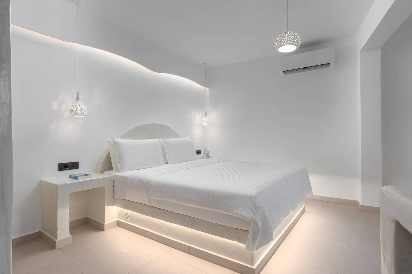 Sole-D-Oro-Luxury-Suites-Room-54