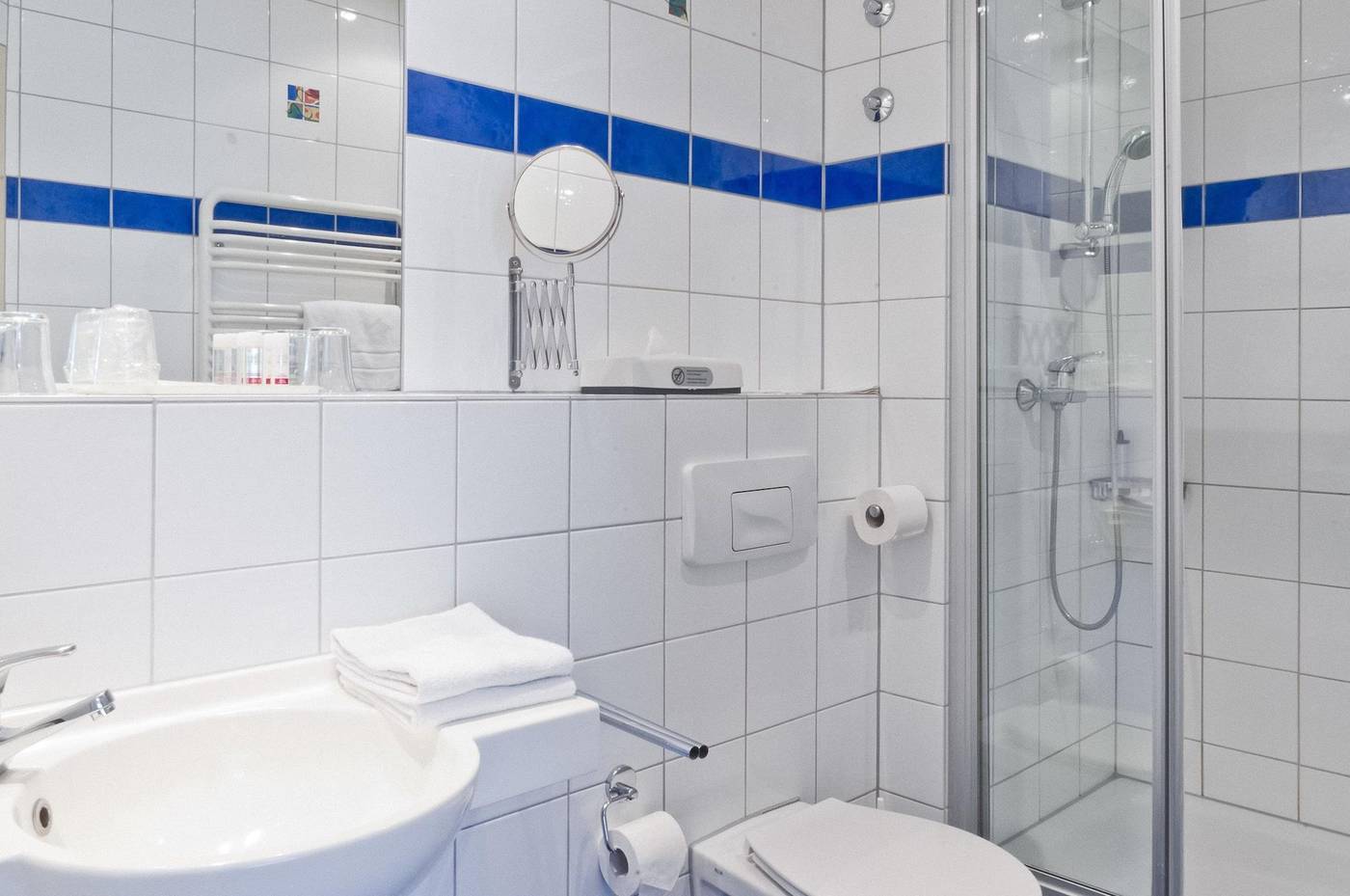 Stadthotel Gersthofen-Germany-GERSTHOFEN -Room-8