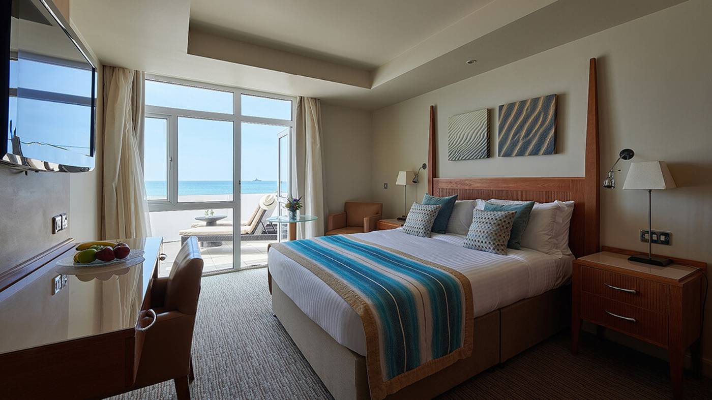 L-Horizon-Beach-Hotel---Spa-Room-18