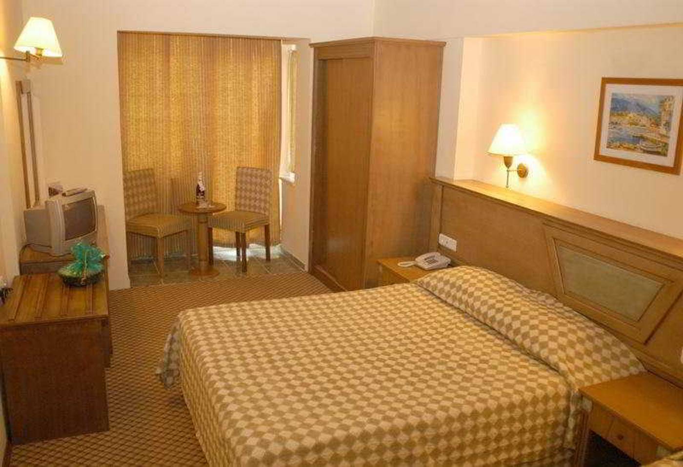 Eken-Resort-Hotel-Room-9