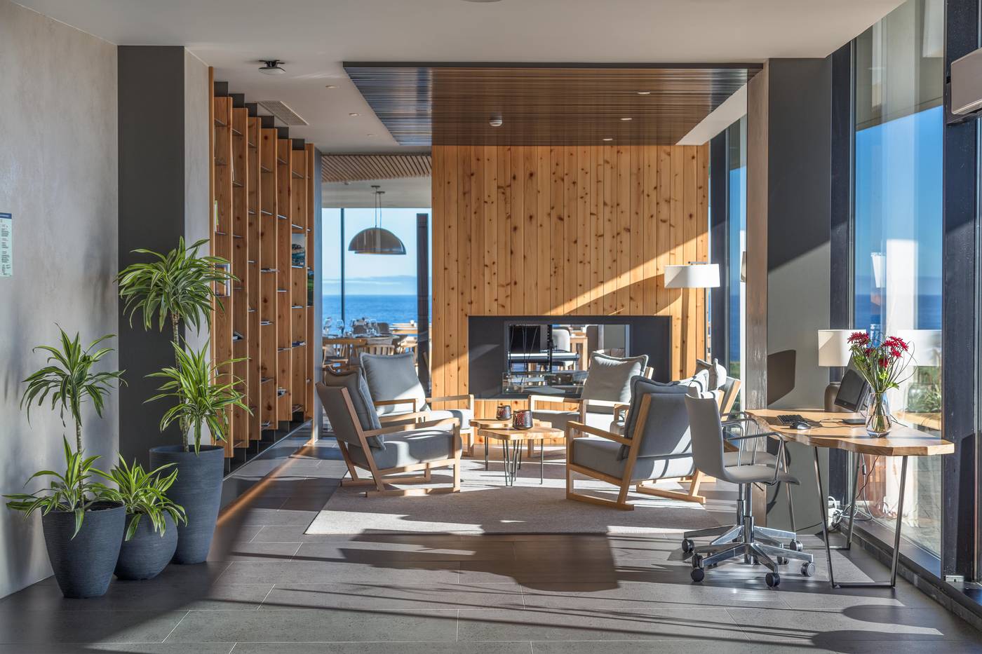 Pedras-do-Mar-Resort---Spa-Lobby-31