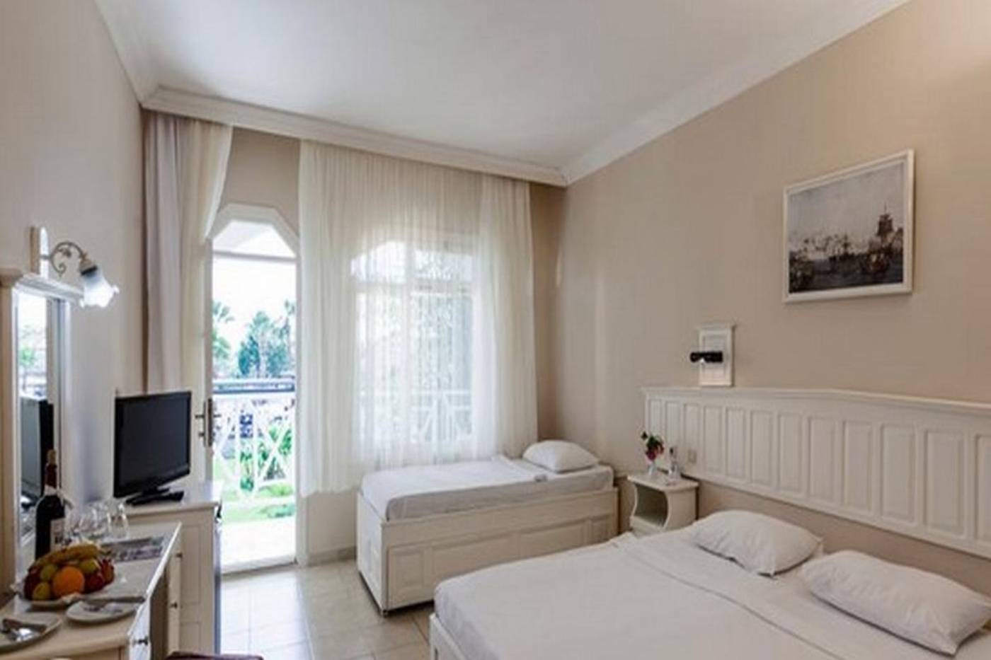 Lykia-Botanika-Beach---Fun-Club-Room-31