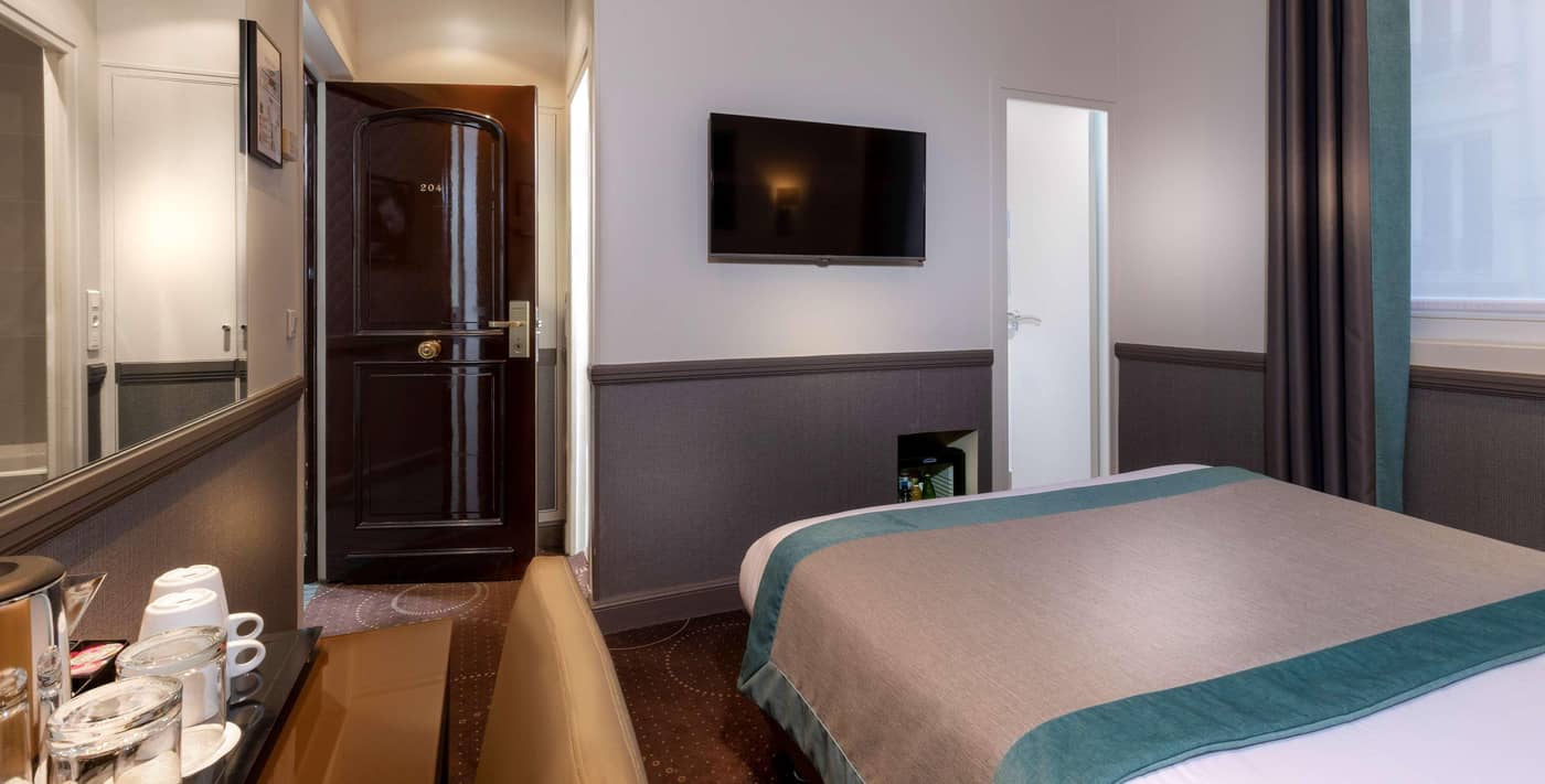 Elysees-Ceramic-Room-32