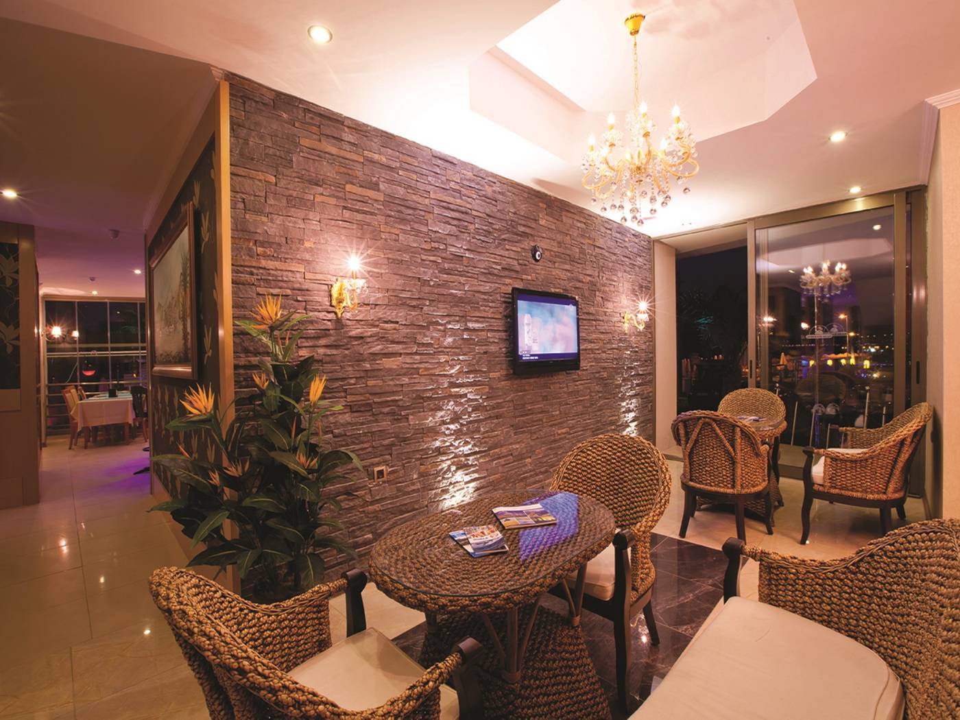 Malibu-Beach-Hotel-Conferences-25