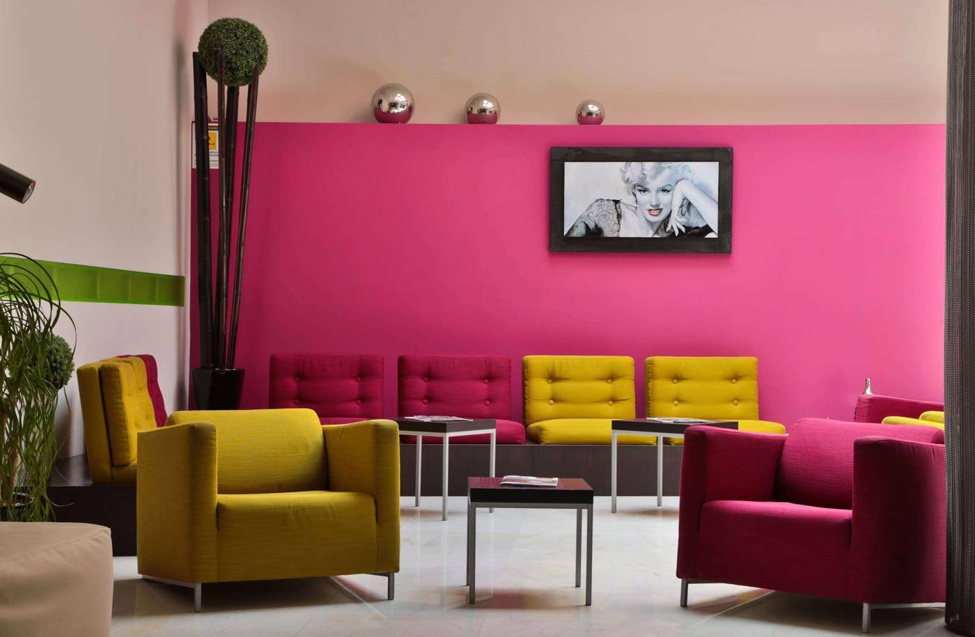 Best-Western-Cinemusic-Hotel-Lobby-17