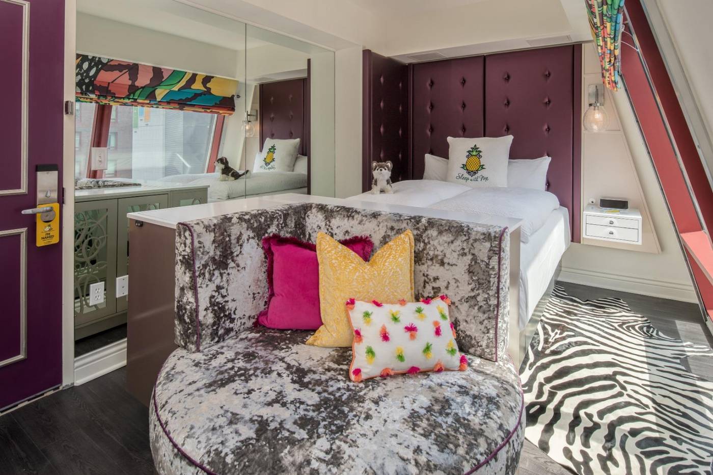 Staypineapple--An-Artful-Hotel--Midtown-New-York-Room-14