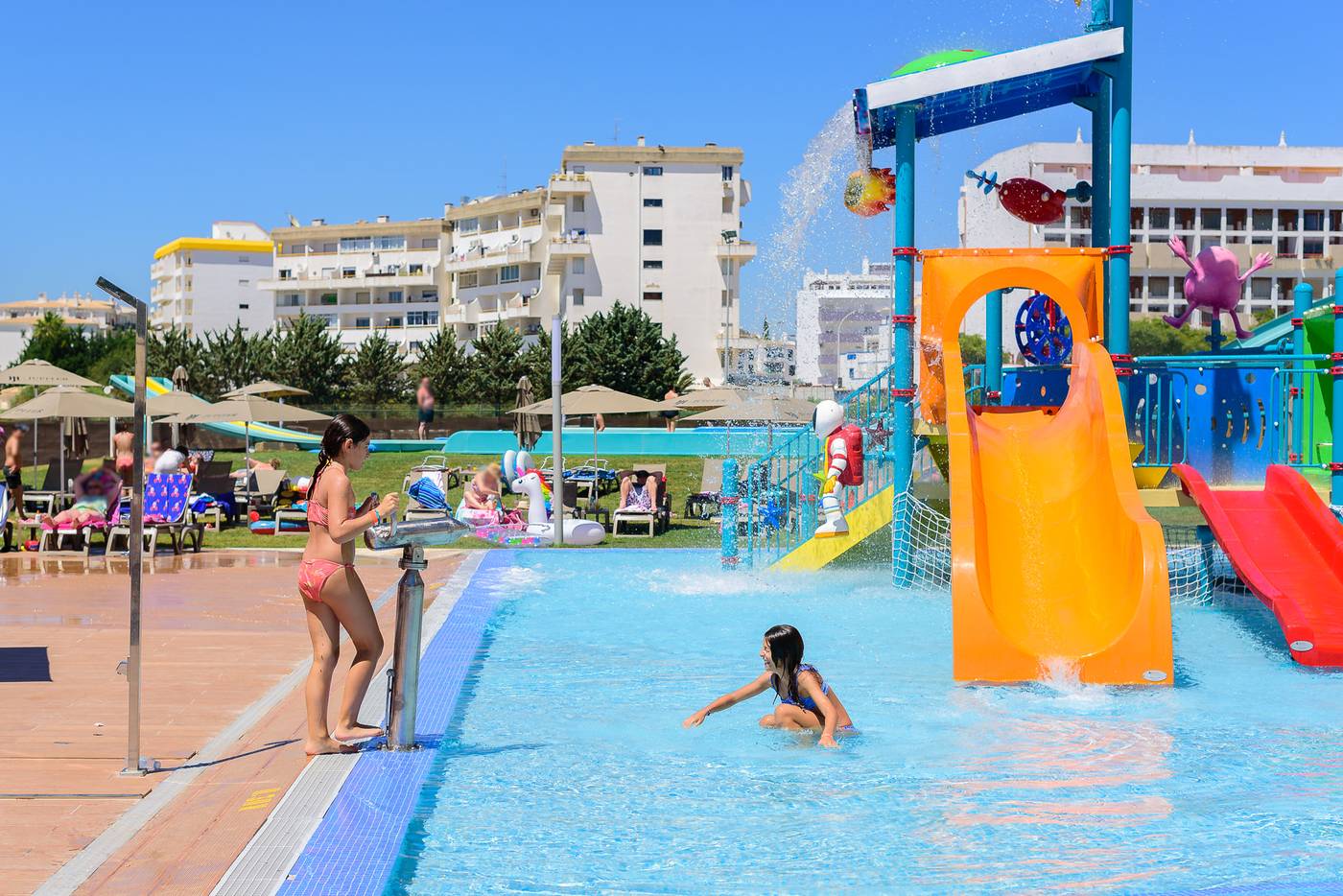 Jupiter-Albufeira-Hotel---Family---Fun-Pool-9