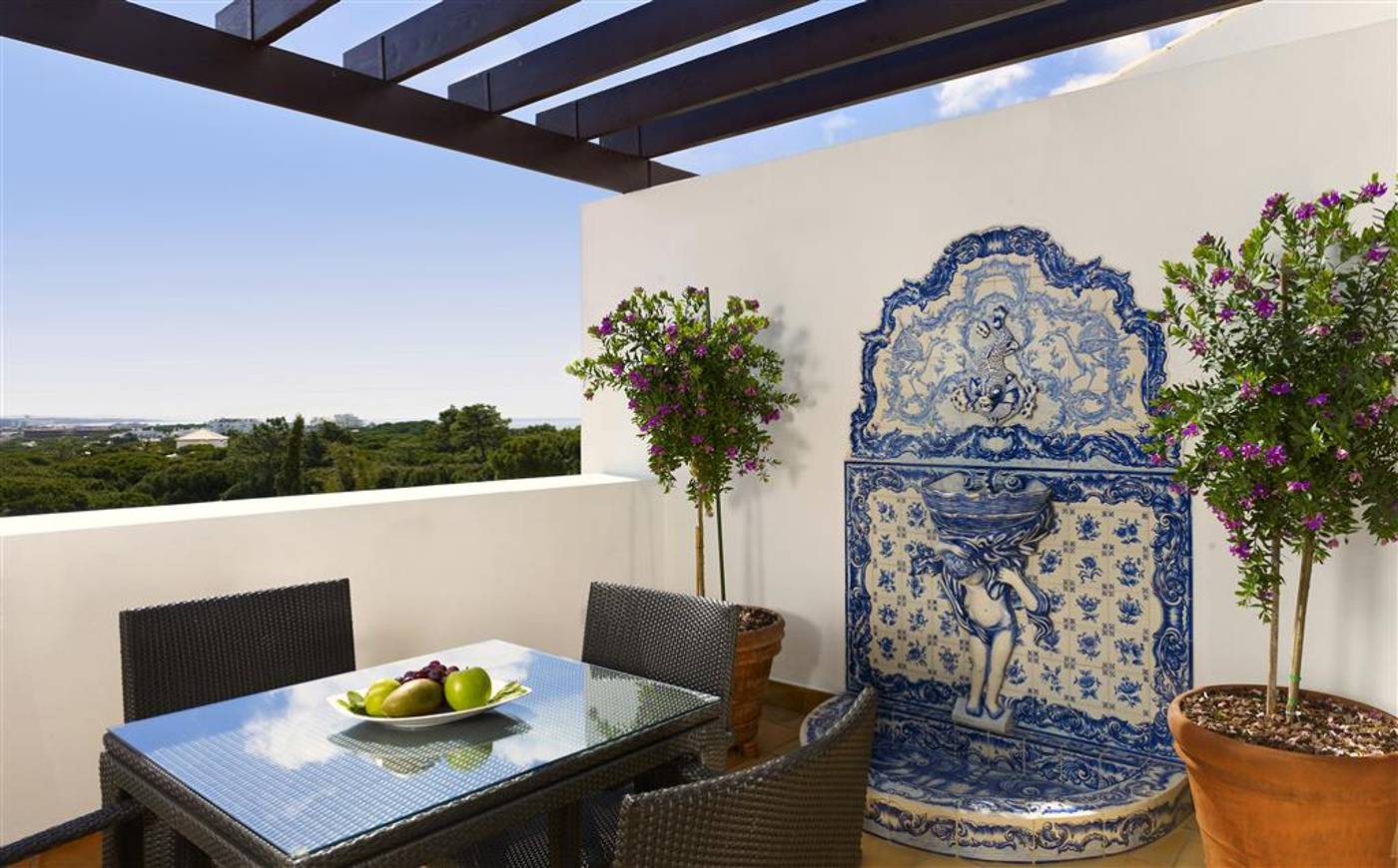 Pine-Cliffs-Hotel--a-Luxury-Collection-Resort-Room-13