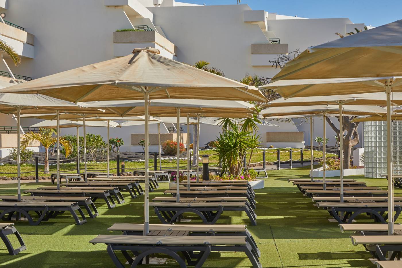 Dreams-Lanzarote-Playa-Dorada-Resort---Spa-Terrace-22